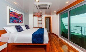 infinity yacht galapagos